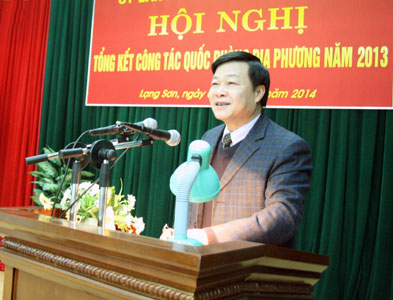 Đồng chí Vy Văn Thành phát biểu tại hội nghị