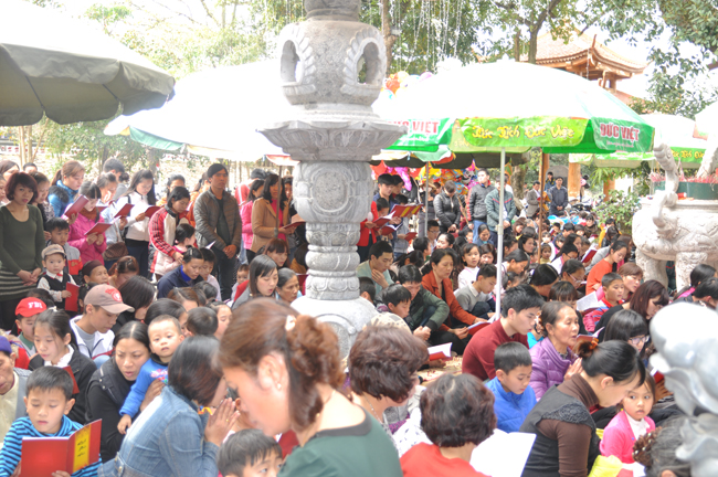 Chùa Thành Lạng Sơn: Quá tải các cháu Thanh Thiếu niên Phật tử dự Khóa lễ Phúc Đức năm mới