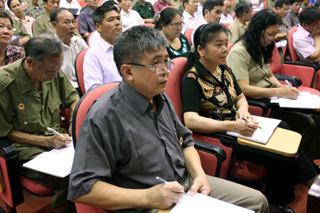 Cán bộ, hội viên CCB thành phố tham gia học tập Nghị quyết đại hội Hội CCB Việt Nam và Nghị quyết đại hội Hội CCB tỉnh