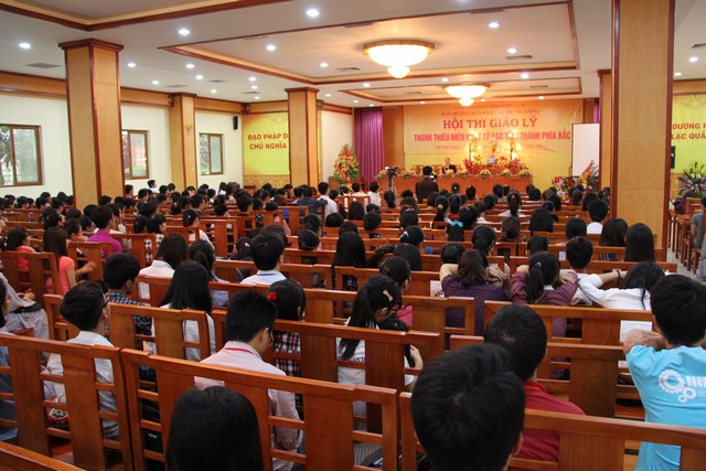 Hà Nội: Sôi nổi Hội thi giáo lý của TTN phật tử phía Bắc kính mừng Phật Đản PL.2558