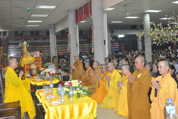Hà Nội: Kính mừng đại lễ Vu lan - Chùa Pháp Vân