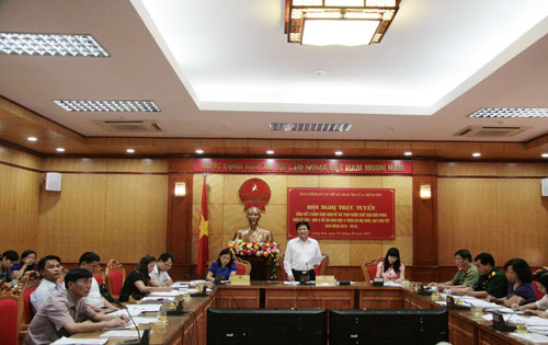 Đồng chí Tô Hùng Khoa phát biểu tại hội nghị.