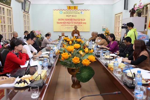 Hà Nội: Họp báo chương trình hội trại tập huấn Thanh niên Phật tử toàn quốc 2015