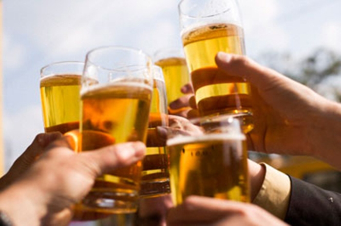 Rượu bia nhiều là một trong những thói quen gây hại cho sức khoẻ