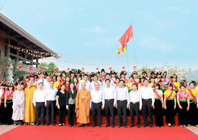 Điện Biên: Phó Thủ tướng Nguyễn Xuân Phúc thăm BTS, động viên Tăng Ni Phật tử các dân tộc tỉnh Điện Biên