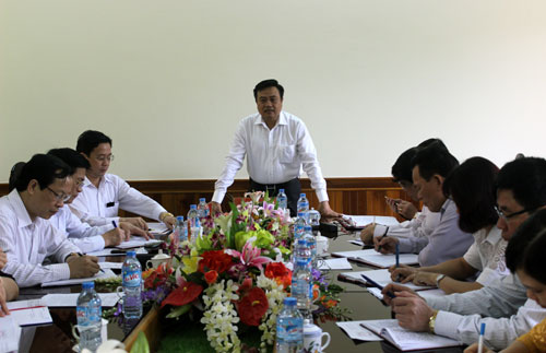 Đồng chí Trần Sỹ Thanh phát biểu tại buổi làm việc