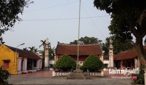 Ngôi đền Mẫu Ninh Cường