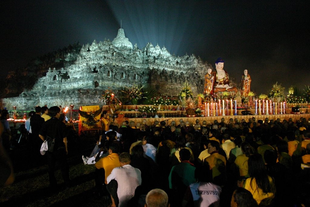 Indonesia: Đại lễ Phật đản tổ chức tại di tích Phật giáo Borobudur