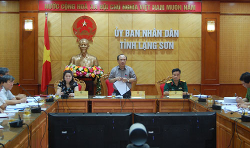 Đồng chí Lý Vinh Quang phát biểu tại cuộc họp