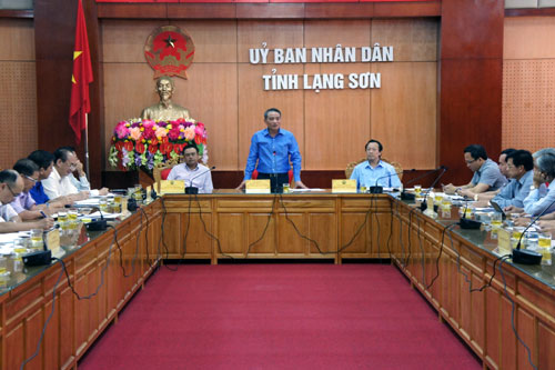 Đồng chí Bộ Truởng Truơng Quang Nghĩa phát biểu tại buổi làm việc với tỉnh Lạng Sơn