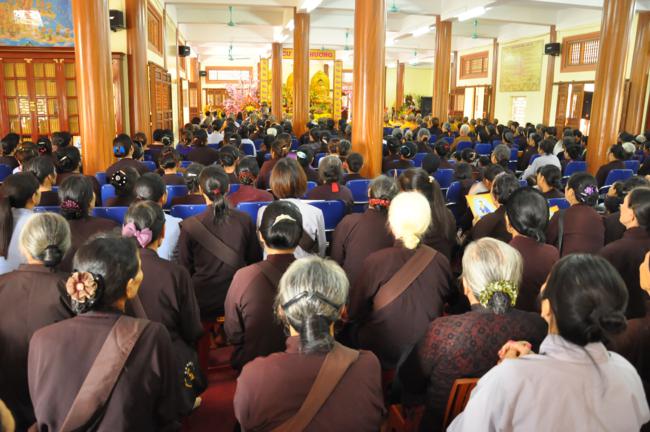 Trường Trung cấp Phật học Hà Nội khai pháp mùa an cư 2016