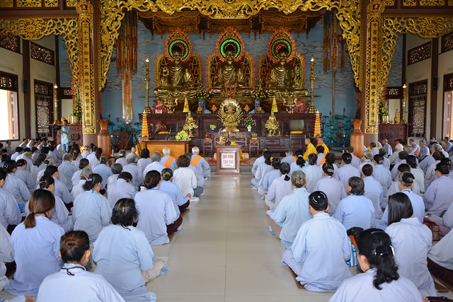 Đà Nẵng: Khóa tu Bát Quan Trai giới định kỳ tại Thiền Viện Bồ Đề