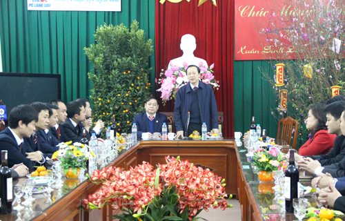 Đồng chí Phạm Ngọc Thưởng, Phó Bí thư Tỉnh ủy, Chủ tịch UBND tỉnh thăm, chúc Tết tại Công ty Điện lực Lạng Sơn