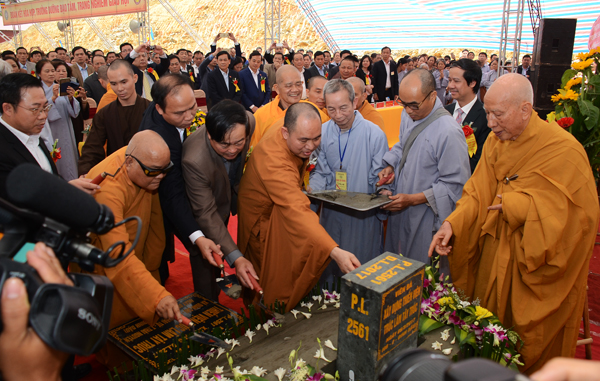 Thái Nguyên: Lễ đặt đá xây dựng Thiền viện Trúc lâm Tây Trúc