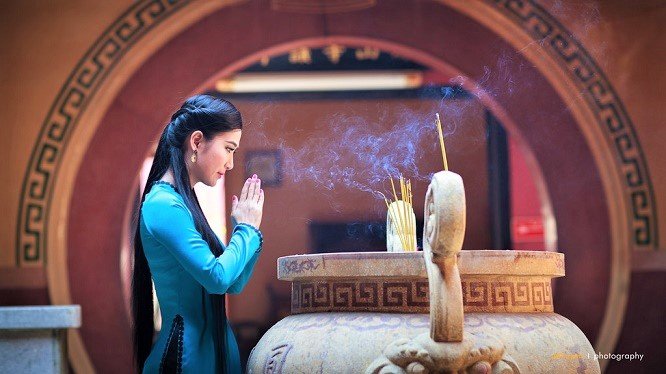 10 điều không nên hướng Thần Phật mà cầu nguyện