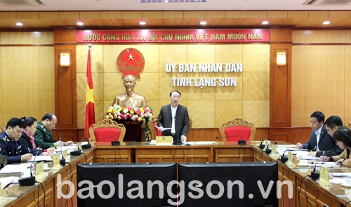 Đồng chí Nguyễn Công Trưởng, Phó Chủ tịch UBND tỉnh phát biểu tại cuộc họp