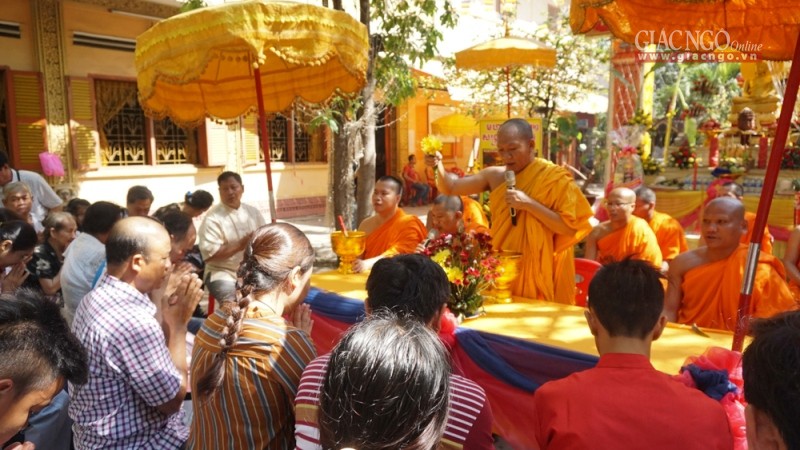 Cộng đồng Khmer Nam bộ tại TP.HCM đón năm mới ở chùa
