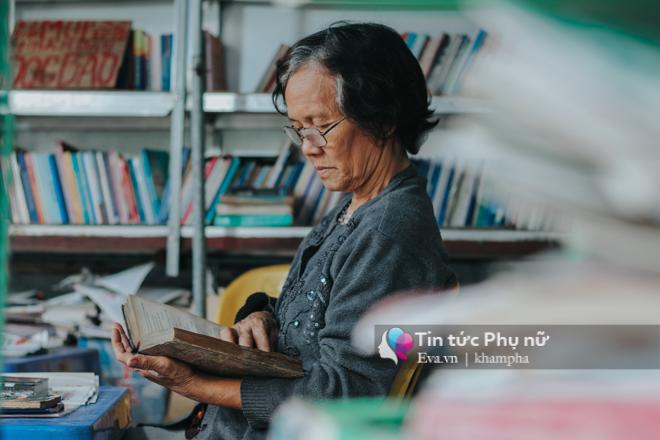 Bà giáo già góp nhặt hàng nghìn cuốn sách báo cũ mở thư viện ngoài trời…miễn phí