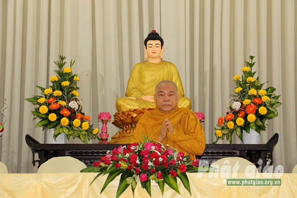 Bình Dương: Hòa thượng Giác Toàn thuyết pháp tại chùa Hội Khánh