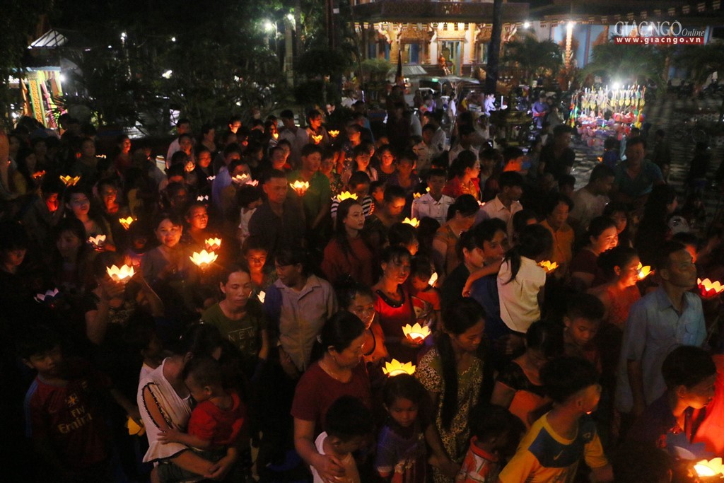 Sóc Trăng: Đồng bào Khmer hoan hỷ tổ chức lễ Lôi Protip