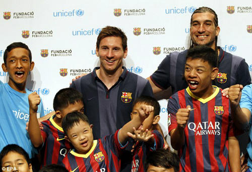 Tấm lòng của Messi: Làm từ thiện gần nửa triệu USD