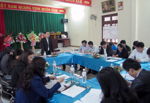 Đồng chí Nguyễn Công Trưởng phát biểu chỉ đạo, kết luận tại cuộc kiểm tra ở xã Yên Khoái, huyện Lộc Bình
