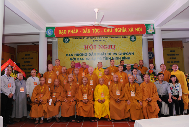 Ban hướng dẫn Phật tử Trung ương thăm và làm việc với tỉnh Ninh Bình