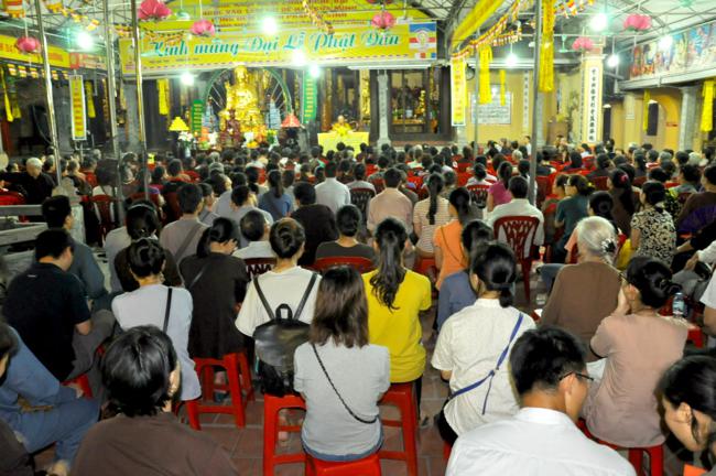 Hòa thượng Thích Bảo Nghiêm thuyết giảng tại chùa Tương Mai