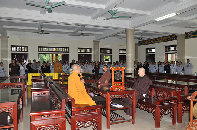 Phật giáo tỉnh tổ chức đi tùy hỷ các trường hạ nhân mùa an cư 2017