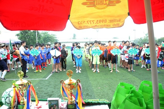 Các đội bóng GĐPT tham dự lễ khai mạc