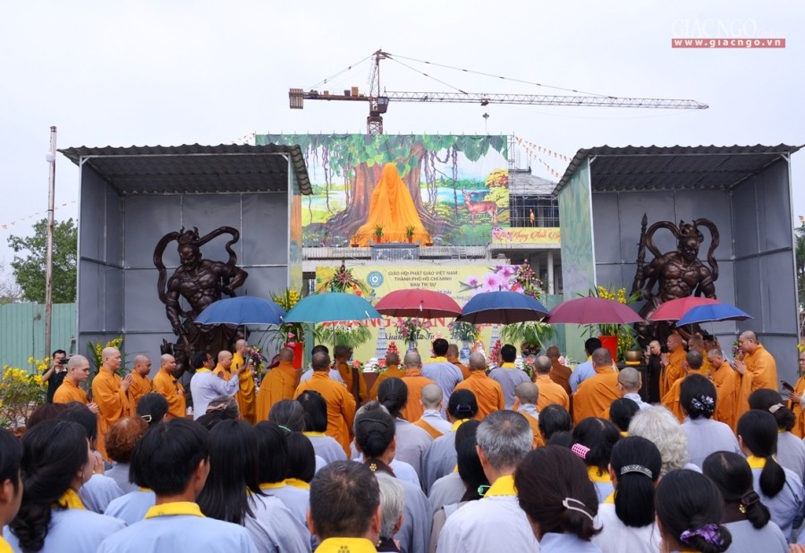 TP.HCM: Lễ an vị tôn tượng Đức Bổn Sư tại Bát Bửu Phật Đài