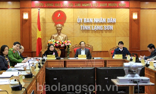 Đồng chí Phạm Ngọc Thưởng, Chủ tịch UBND tỉnh chủ trì hội nghị tại điểm cầu tỉnh Lạng Sơn