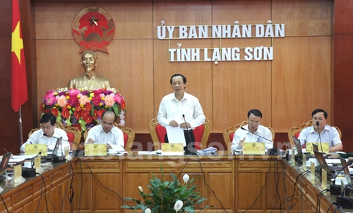 Đồng chí Phạm Ngọc Thưởng, Chủ tịch UBND tỉnh kết luận tại tại phiên họp