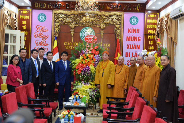 Hà Nội: Chủ tịch UBND TP Hà Nội Nguyễn Đức Chung đến thăm, chúc Tết Giáo Hội Phật Giáo Việt Nam