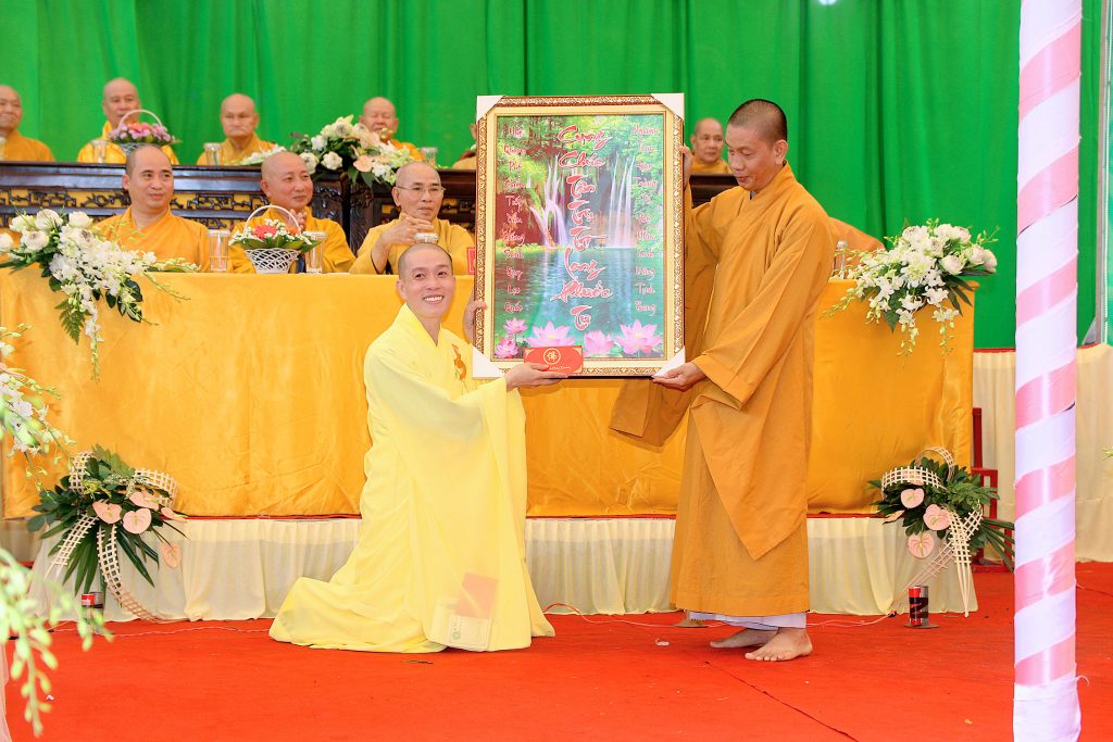 Bến Tre: Lễ trao Quyết định bổ nhiệm trụ trì chùa Long Phước, huyện Ba Tri