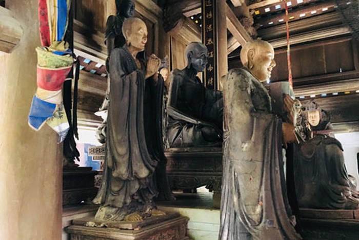 Các pho tượng ở chùa Tây Phương xếp vào loại đẹp nhất của nghệ thuật tạc tượng Việt Nam thế kỷ XVIII