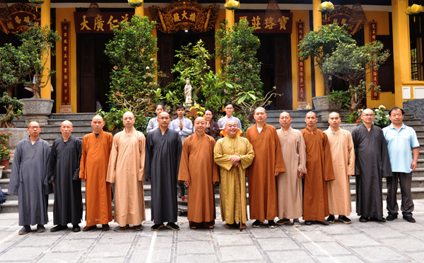 Hà Nội: Phái đoàn Phật giáo Tổ đình Thất Tháp thành phố Ninh Ba, tỉnh Chiết Giang – Trung Quốc viếng thăm Phật giáo Việt Nam
