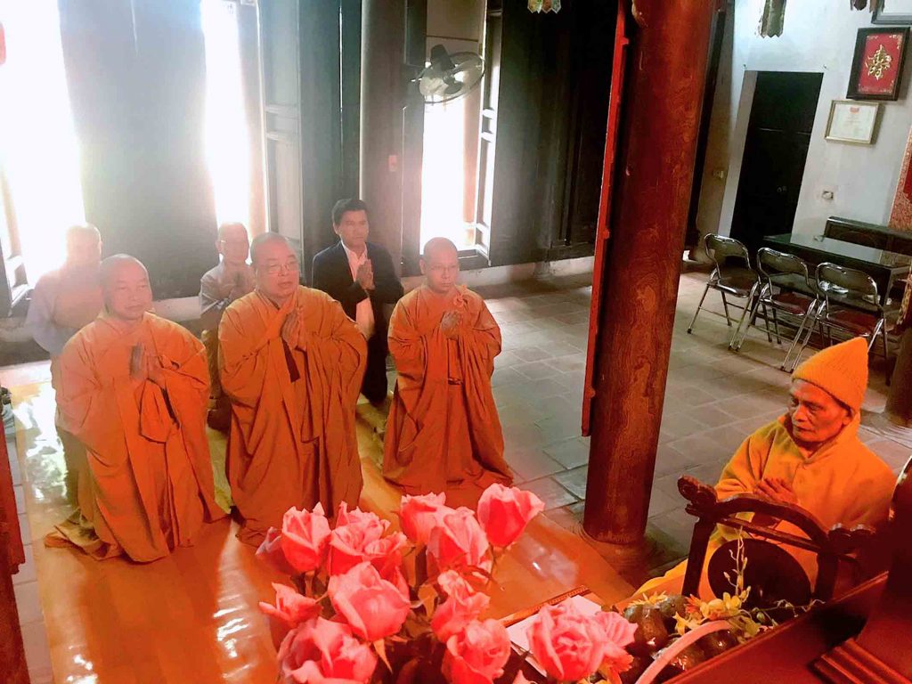 Hà Nội: Chư Tôn đức Thường trực HĐTS đảnh lễ cung thỉnh Đức Trưởng lão Hòa thượng Pháp chủ Chứng minh Đại lễ Phật đản LHQ Vesak 2019