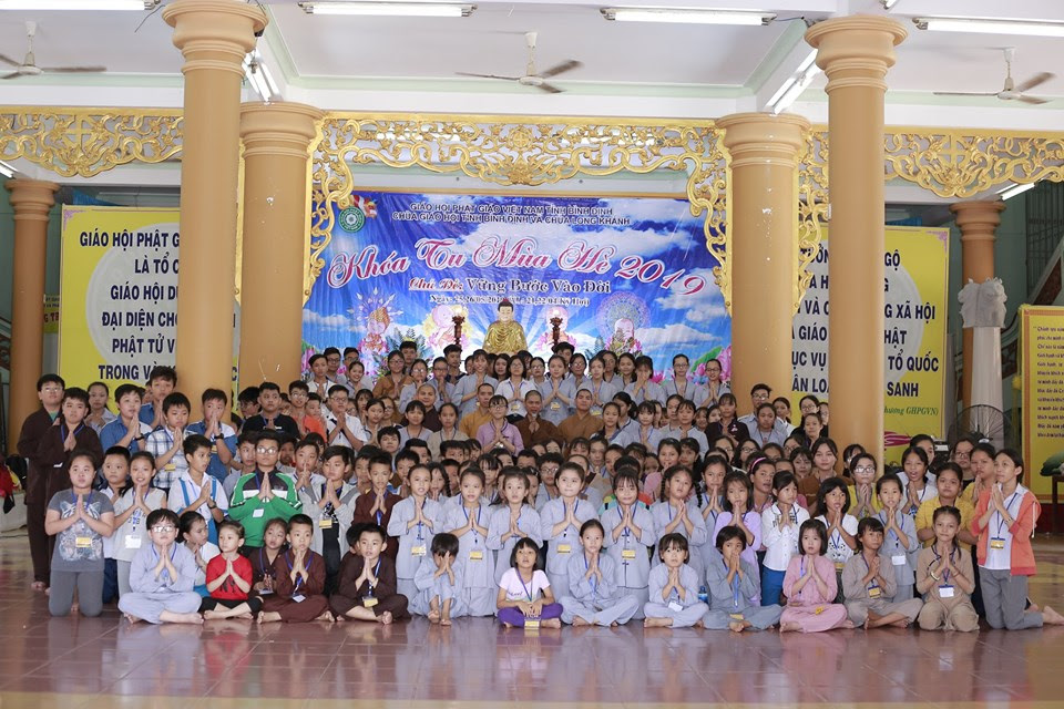 Bình Định: 300 bạn trẻ về chùa dự khóa tu mùa hè