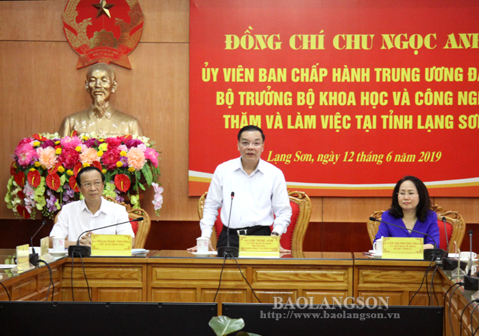 Đồng chí Chu Ngọc Anh, Bộ trưởng Bộ KH&CN phát biểu tại buổi làm việc
