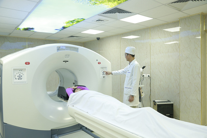 Máy chụp PET/CT tại Bệnh viện trung ương Quân đội 108 (Hà Nội). Ảnh: Lê Nga