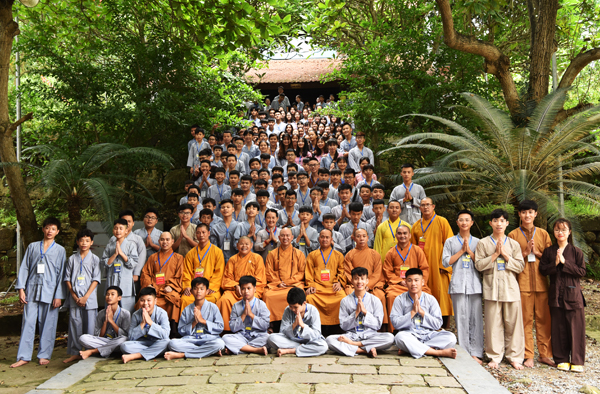 Bắc Ninh: Chùa Phật Tích khai mạc khóa tu mùa hè "Con Đường Phật Pháp Với Tuổi trẻ