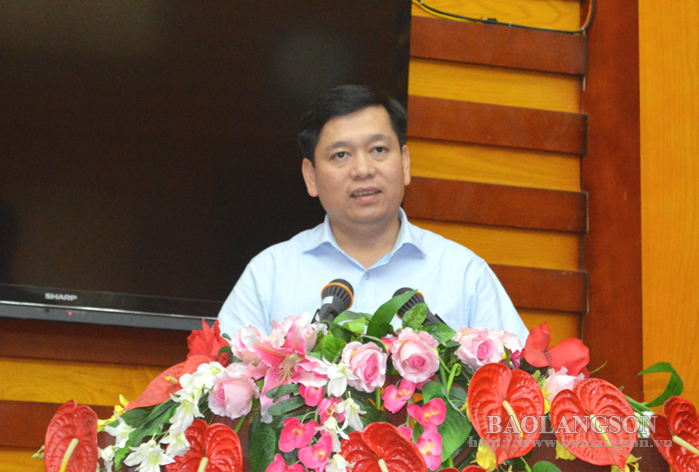 Đồng chí Nguyễn Long Hải, Phó Chủ tịch UBND tỉnh phát biểu chỉ đạo hội nghị