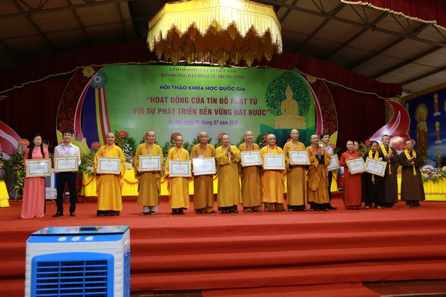 Hội thảo về hoạt động của tín đồ Phật giáo với đất nước