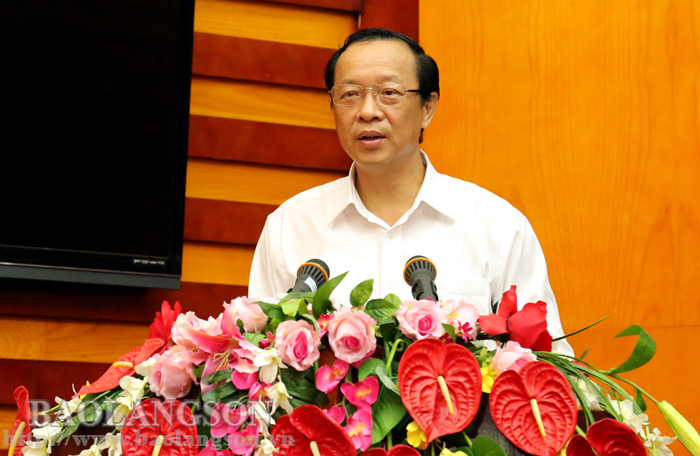 Đồng chí Phạm Ngọc Thưởng, Chủ tịch UBND tỉnh phát biểu chỉ đạo hội nghị