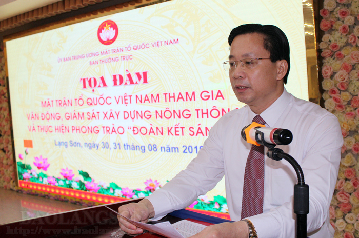 Đồng chí Hoàng Văn Nghiệm, Phó Bí thư Thường trực Tỉnh uỷ, Chủ tịch HĐND tỉnh Lạng Sơn phát biểu tại buổi toạ đàm