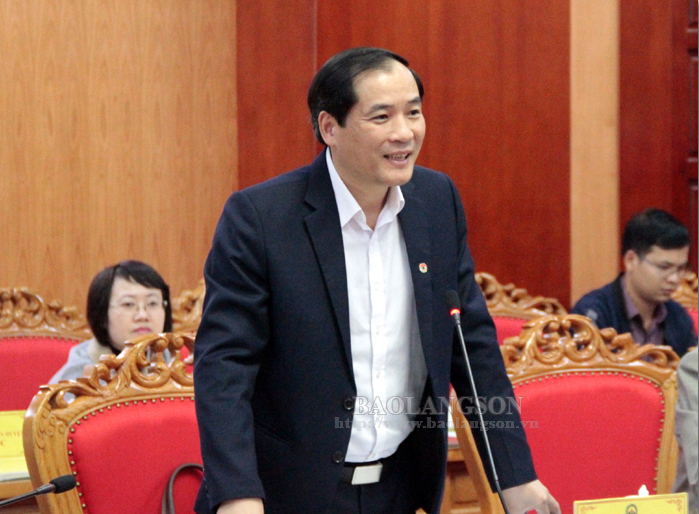 Đồng chí Dương Xuân Huyên, Phó Chủ tịch UBND tỉnh, Phó Chủ tịch thứ nhất Hội đồng TĐKT tỉnh phát biểu tại buổi làm việc.