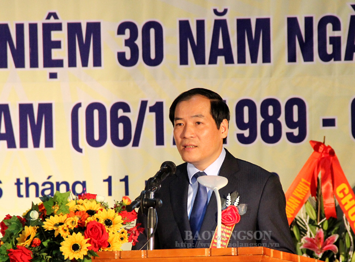 Đồng chí Dương Xuân Huyên, Phó Chủ tịch UBND tỉnh phát biểu tại đại hội