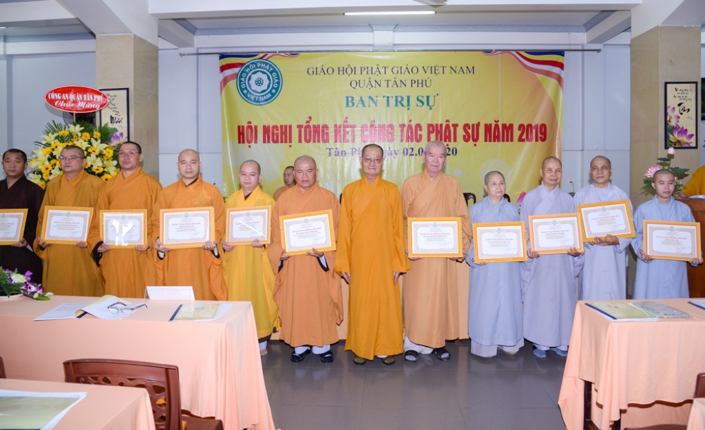 Năm 2019, Phật giáo Q.Tân Phú làm từ thiện 4,1 tỷ đồng