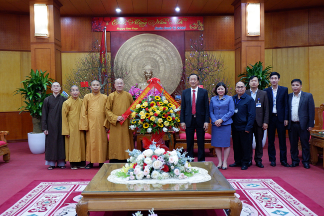 Lạng Sơn: Ban Trị sự Phật giáo tỉnh chúc tết Ủy ban Nhân dân tỉnh